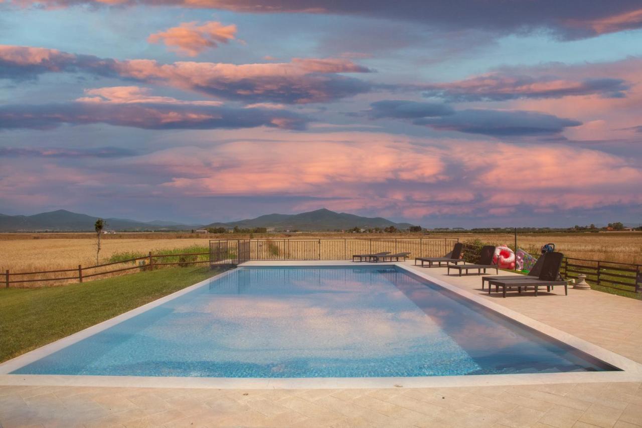 Agriturismo Albarosa-Terre Dell'Amore 마리나디그로세토 외부 사진