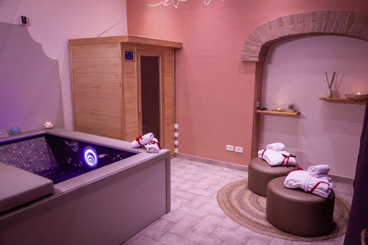 Agriturismo Albarosa-Terre Dell'Amore 마리나디그로세토 외부 사진