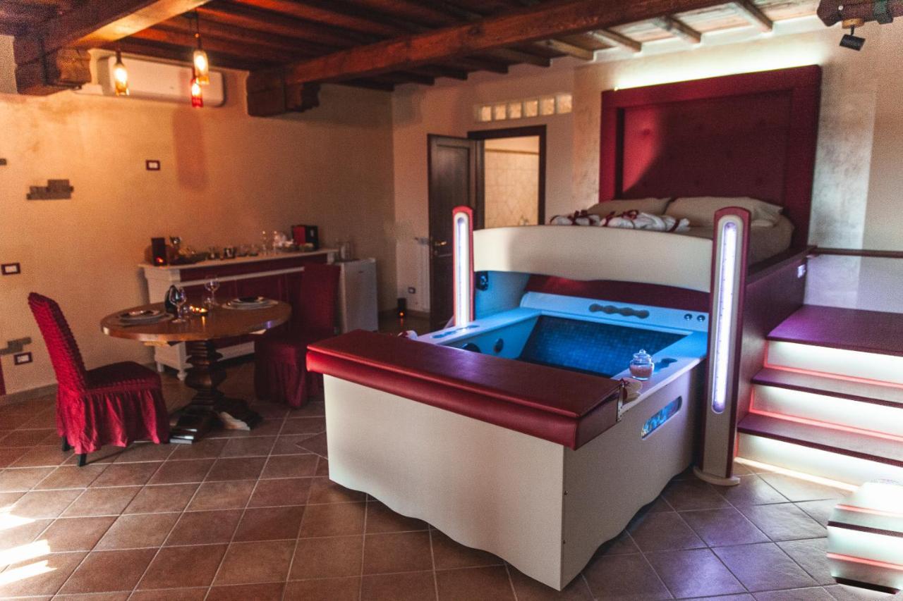 Agriturismo Albarosa-Terre Dell'Amore 마리나디그로세토 외부 사진