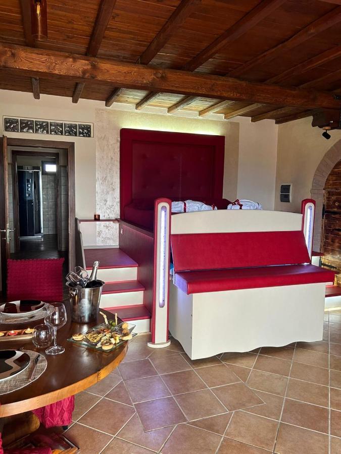 Agriturismo Albarosa-Terre Dell'Amore 마리나디그로세토 외부 사진